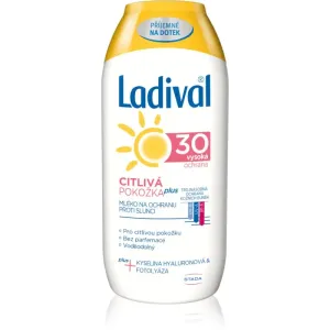 Ladival Sensitive Plus lait solaire pour peaux sensibles SPF 30 200 ml
