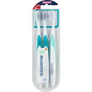 Sensodyne Advanced Clean brosse à dents extra soft pour dents sensibles 3 pcs